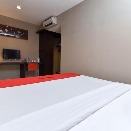 Reddoorz Plus @ Raya Legian Екстериор снимка