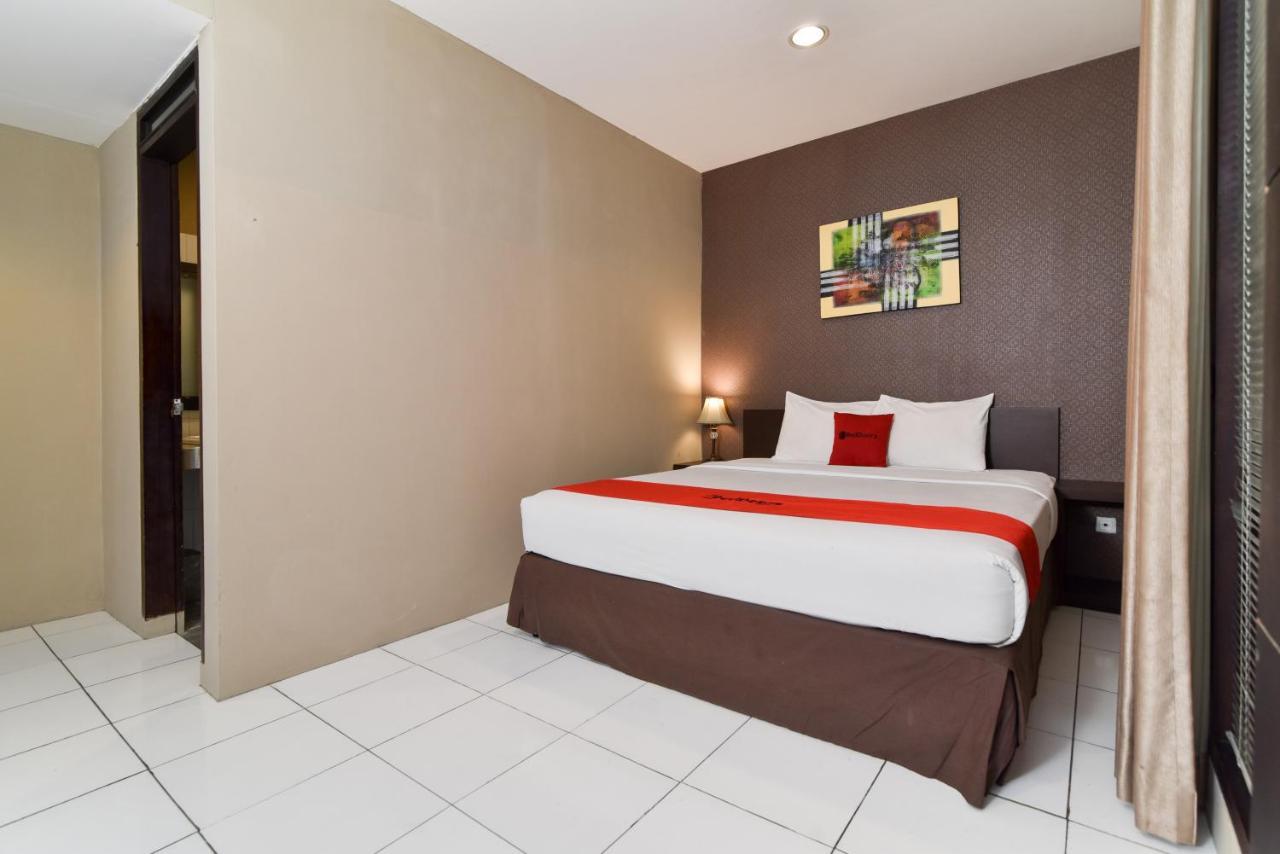 Reddoorz Plus @ Raya Legian Екстериор снимка
